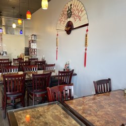 Leung Noodle - Inside