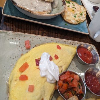 First Watch - The works omelette and biscuits and turkey gravy - Breakfast & Brunch Near Me - Columbia, Maryland