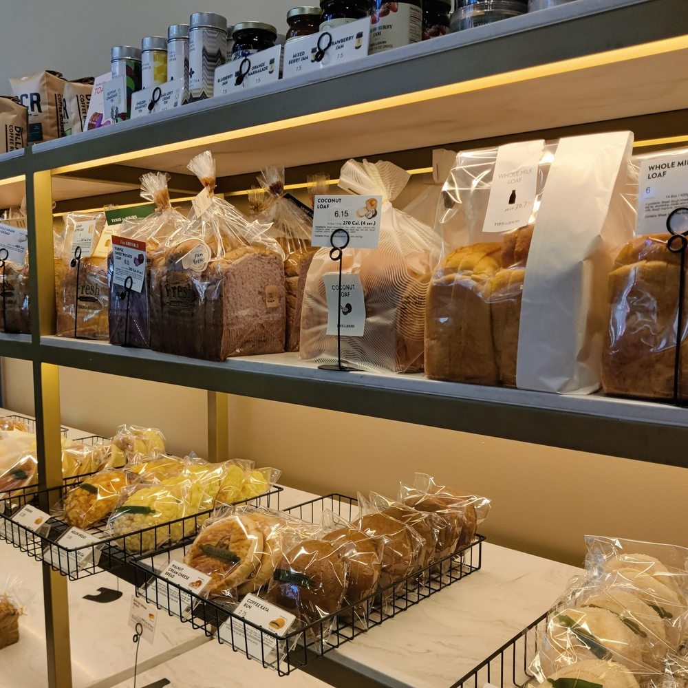 Tous Les Jours - shelves of bread and pastries - Bakeries Near Me - Seattle, Washington Tous Les Jours - shelves of bread and pastries - Bakeries Near Me - Seattle, Washington
