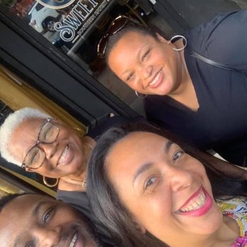 Sweet T's Southern Eatery - Super-satisfied customers! - Soul Food Near Me - Montclair, New Jersey Sweet T's Southern Eatery - Super-satisfied customers! - Soul Food Near Me - Montclair, New Jersey