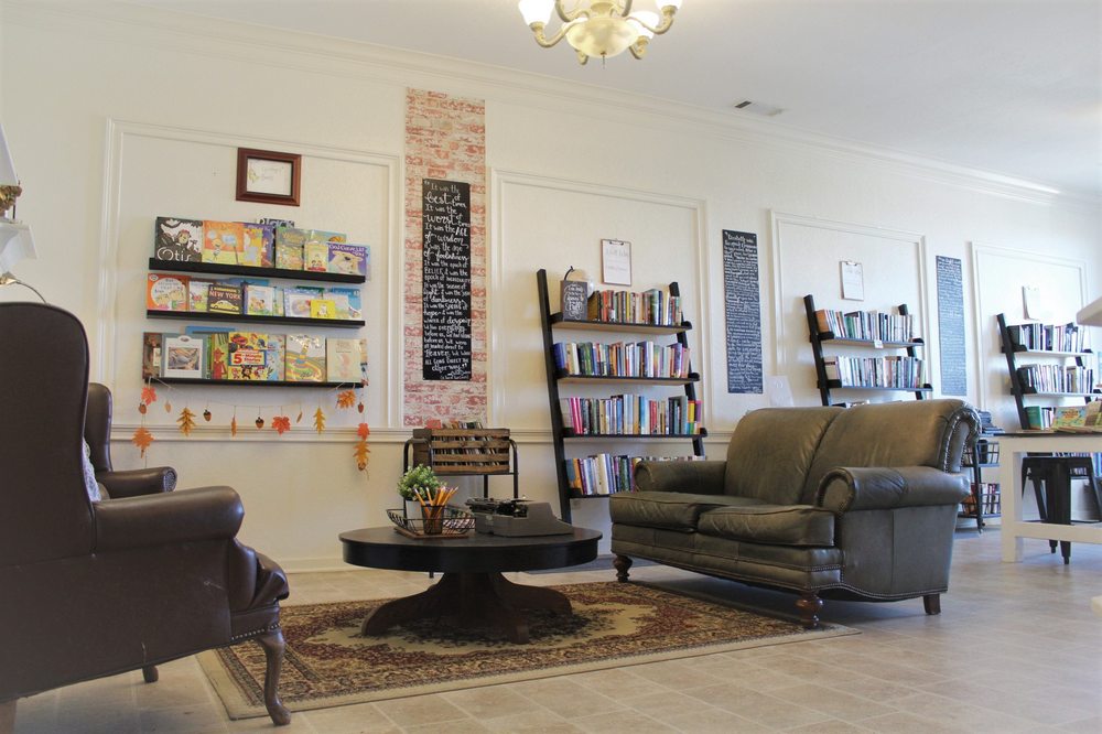 Turn the Page Book Loft on Main Logo