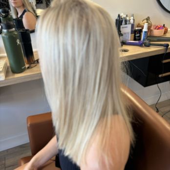 D luxe Hair Pro - Ash blonde - Hair Stylists Near Me - Vista, California D luxe Hair Pro - Ash blonde - Hair Stylists Near Me - Vista, California