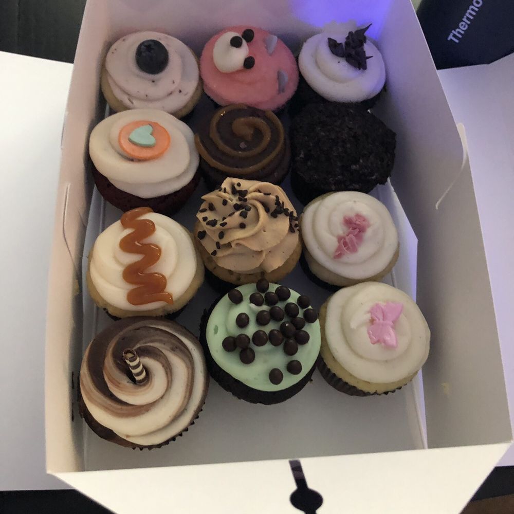 Dots Cupcakes - A dozen mini cupcakes - Cupcakes Near Me - Pasadena, California Dots Cupcakes - A dozen mini cupcakes - Cupcakes Near Me - Pasadena, California
