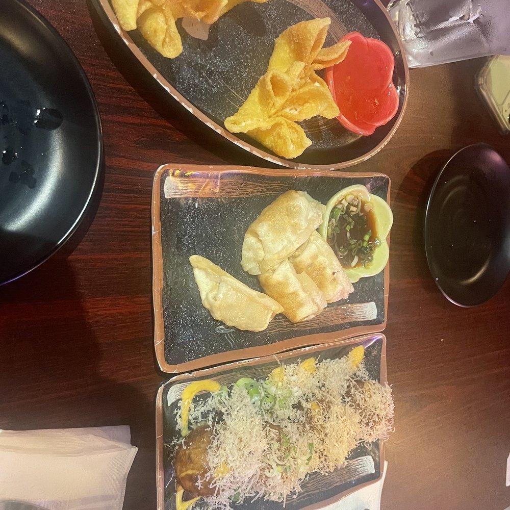 Good Chef Restaurant - Gyoza Pork(6 pcs) + Crab Rangoon(6 pcs) + Takoyaki ball(4 pcs) - Asian Fusion Near Me - Miami, Florida Good Chef Restaurant - Gyoza Pork(6 pcs) + Crab Rangoon(6 pcs) + Takoyaki ball(4 pcs) - Asian Fusion Near Me - Miami, Florida