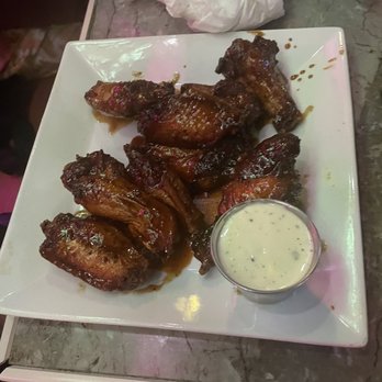 Cache 42 Kitchen & Cocktails - Bourbon smoked wings ... - Cocktail Bars Near Me - Memphis, Tennessee Cache 42 Kitchen & Cocktails - Bourbon smoked wings ... - Cocktail Bars Near Me - Memphis, Tennessee