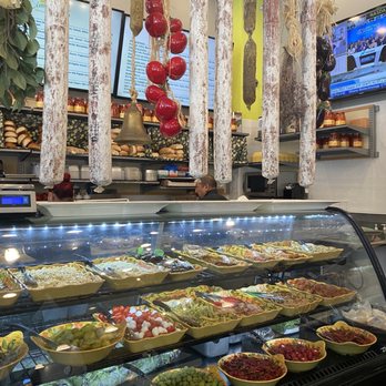 Limoncello - Salad Bar - Sandwiches Near Me - San Francisco, California