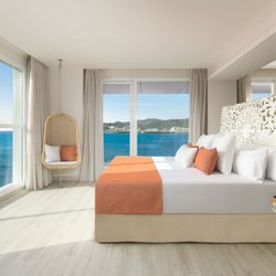 Amare - Bedroom