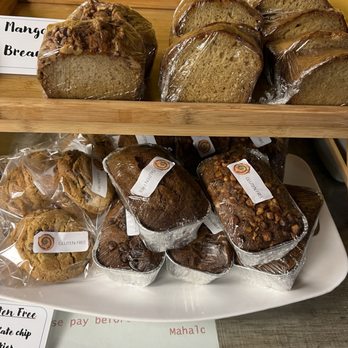 Cinnamon Roll Place - Bakeries Near Me - Kihei, Hawaii