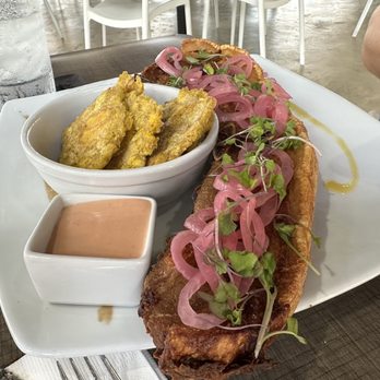 Calichi Gastrobar - Gastropubs Near Me - Naranjito, Puerto Rico