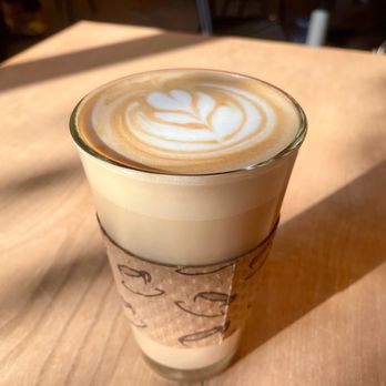 Fred Coffee - Vanilla latte - Coffee & Tea Near Me - Seattle, Washington Fred Coffee - Vanilla latte - Coffee & Tea Near Me - Seattle, Washington