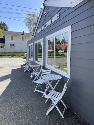 Highland Park Corner Store by null