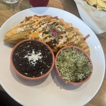 Seis Kitchen - Tinga Quesdilla and rice - Mexican Near Me - Tucson, Arizona