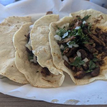 Restaurant La Ceiba - Tacos con tortillas hechas a mano. $4.25 each - Mexican Near Me - San Jose, California Restaurant La Ceiba - Tacos con tortillas hechas a mano. $4.25 each - Mexican Near Me - San Jose, California