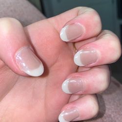 Bellagio Salon & Spa - Uneven nails