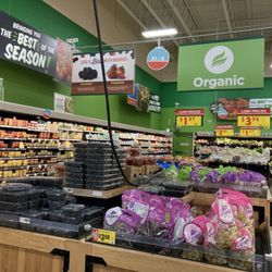 H-E-B - Produce department
