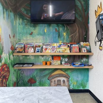BubblyMat Laundry - Kid section - Laundromat Near Me - Long Beach, California