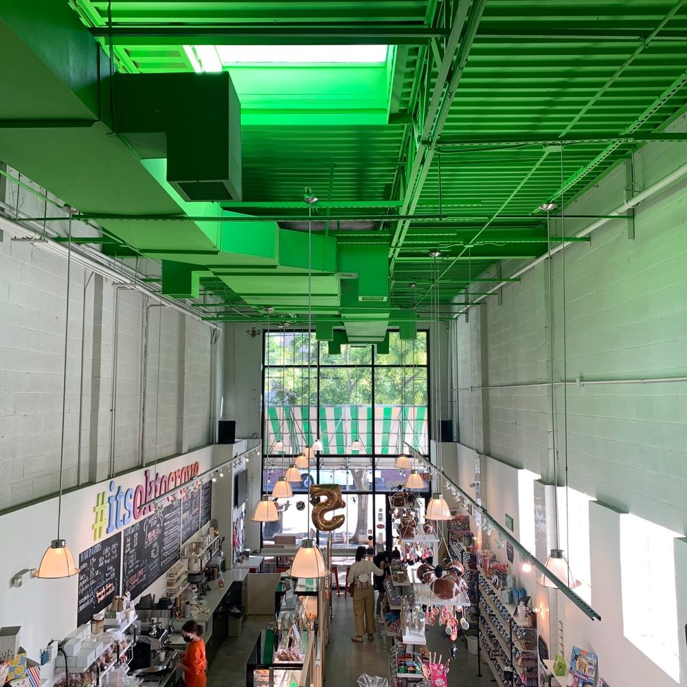 Henry's Sweet Retreat - Inside - Candy Stores Near Me - Bethesda, Maryland