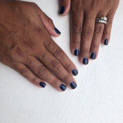 Anne did a wonderful job. She was meticulous and made sure every finger was perfect. The salon is clean and everyone is very friendly.
