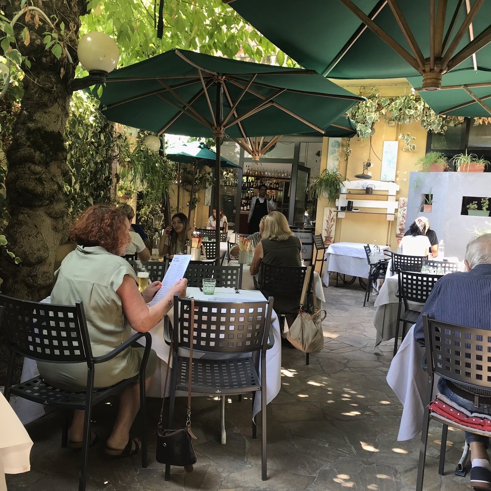 Osteria La Fontanina Verona Bridgerton | TikTok, image size:1000x1000