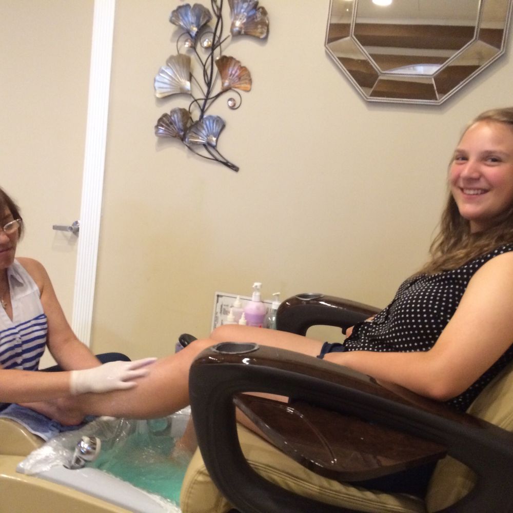 Nail Studio BG - Spending time with my girl!! - Nail Salons Near Me - Bowling Green, Kentucky Nail Studio BG - Spending time with my girl!! - Nail Salons Near Me - Bowling Green, Kentucky