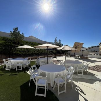 Next Step Event Planning - Tables and chairs, along with a last minute request for umbrellas for an extremely hot forecasted day. - Wedding Planning Near Me - Riverside, California