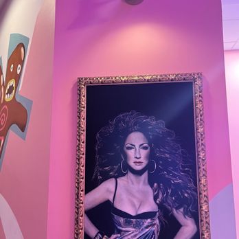 Voodoo Doughnut - Inside - Donuts Near Me - Miami, Florida Voodoo Doughnut - Inside - Donuts Near Me - Miami, Florida