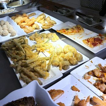 Hiro Japanese Buffet - Sushi Bars Near Me - Aurora, Colorado