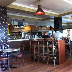 Gryphons Caffe Bar