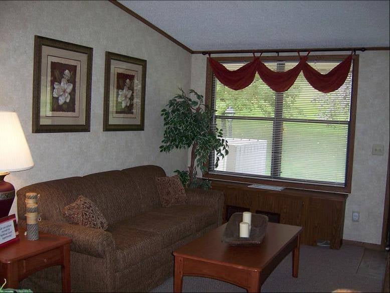 WILLOW CREEK APTS Updated June 2024 101 Rhodes Ln, Griffin,