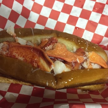 Lobsta Truck - Lobsta roll with buttah! - Seafood Near Me Lobsta Truck - Lobsta roll with buttah! - Seafood Near Me