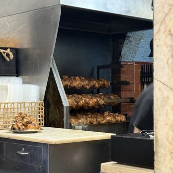 Restaurante Bonjardim - Chicken - Portuguese Near Me - Lisbon, 11 Restaurante Bonjardim - Chicken - Portuguese Near Me - Lisbon, 11