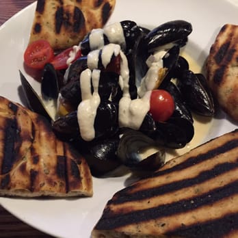 Murphy’s on the Green - Mussels with pita bread - New American Near Me - Hanover, New Hampshire