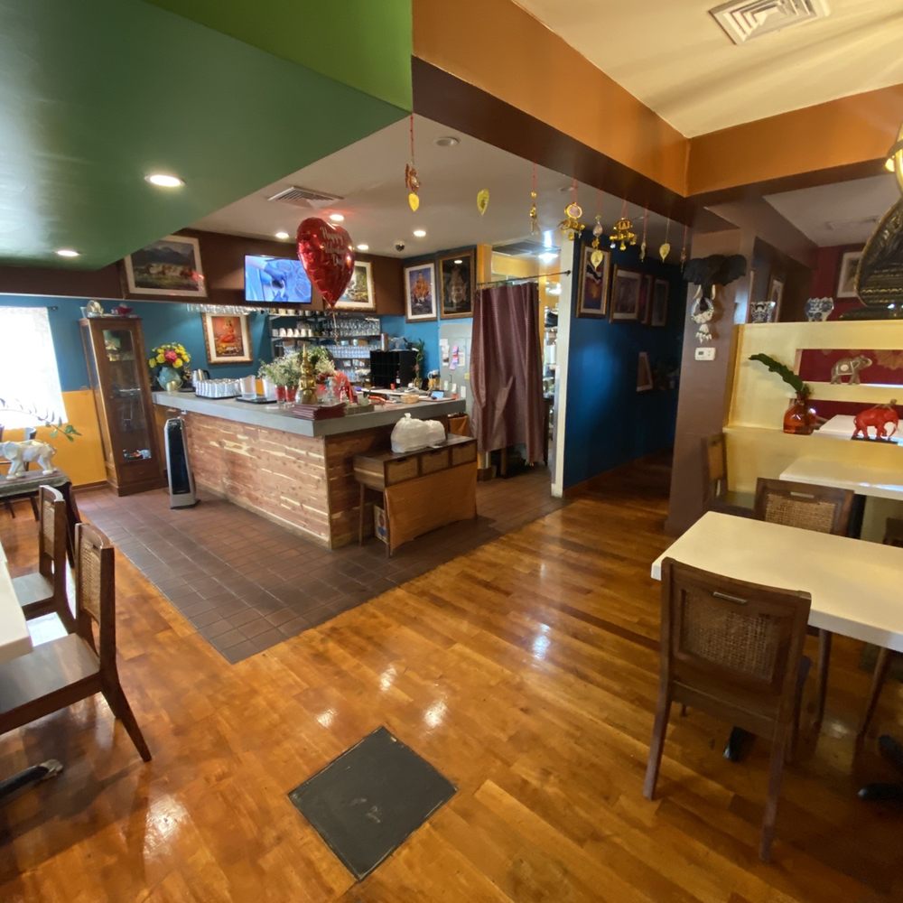 Red Elephant - Carry-out mission - Thai Near Me - Honolulu, Hawaii Red Elephant - Carry-out mission - Thai Near Me - Honolulu, Hawaii