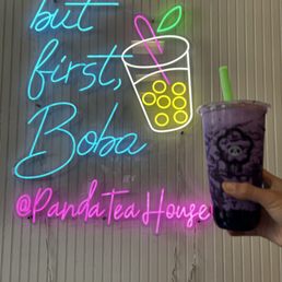 Ube Milk Tea with Tapioca Pearls