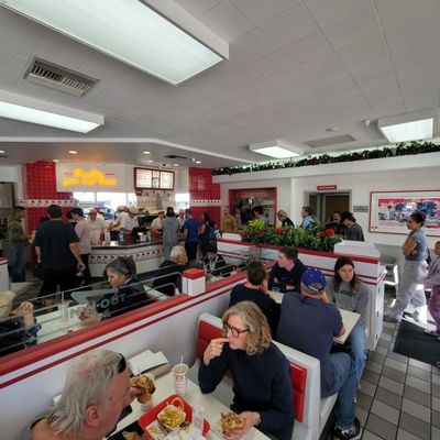 In-N-Out Burger by null
