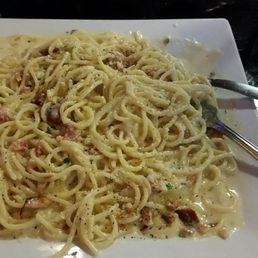 Lots of pasta scare on anything else, if you are a white flour pasta lover and are not diabetic or prediabetic you might like this place.