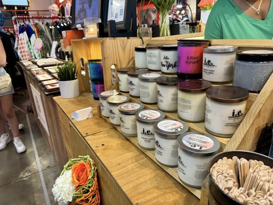 Artists & Fleas Market Chelsea by null