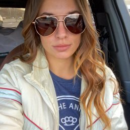 Love how Chelsea styled my hair! Love how Chelsea styled my hair!
