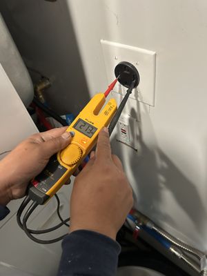 Goldstar Electric Logo