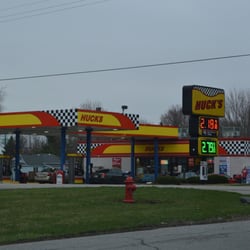 Hucks
