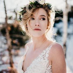 Beauty + Grace - Winter Bridal Session