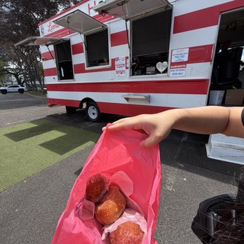 Leonard's Pearlridge Malasada Mobile - Desserts Near Me - Aiea, Hawaii Leonard's Pearlridge Malasada Mobile - Desserts Near Me - Aiea, Hawaii
