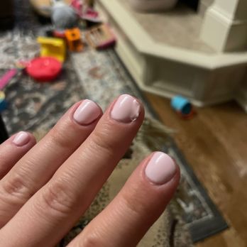 Bella Nails Lenexa - Nail Salons Near Me - Lenexa, Kansas