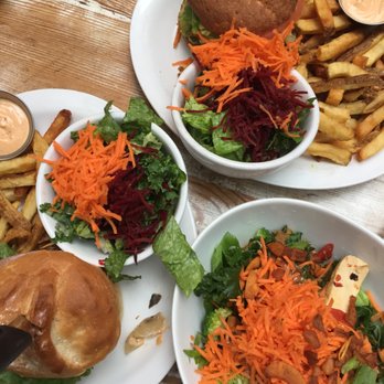 MeeT - MeeT burger, mucho gusto burger, lovely bowl - Burgers Near Me - Vancouver, British Columbia MeeT - MeeT burger, mucho gusto burger, lovely bowl - Burgers Near Me - Vancouver, British Columbia