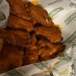 Bourbon St Pizza - Buffalo wings with ranch