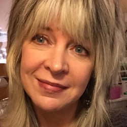 Suzanne's Esthetique - Suzanne Hall, Licensed Esthetician since 1998