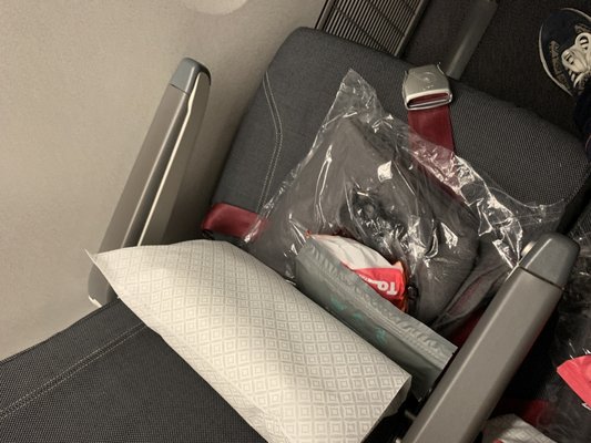 Qatar Airways - JFK Airport Office by null