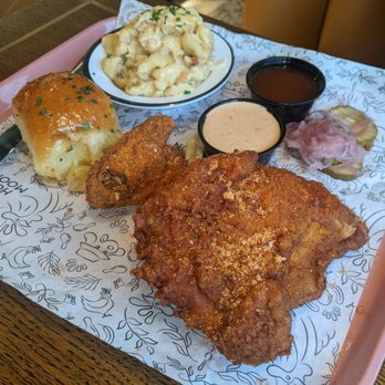 Honeymoon Chicken - 2 Piece, Mac and Cheese, Hot Honey Roll, Sauce - Chicken Shop Near Me - Washington, DC, District of Columbia Honeymoon Chicken - 2 Piece, Mac and Cheese, Hot Honey Roll, Sauce - Chicken Shop Near Me - Washington, DC, District of Columbia