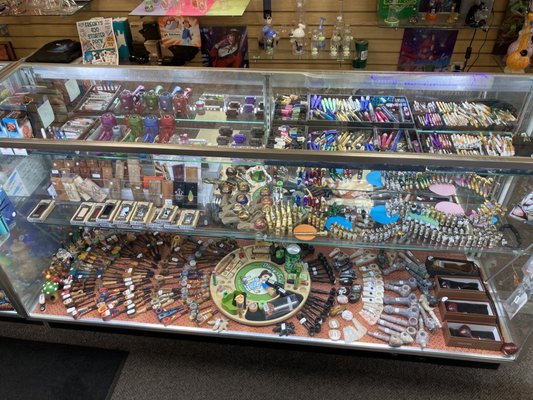 Freaky's Smoke Shop & Tattoo