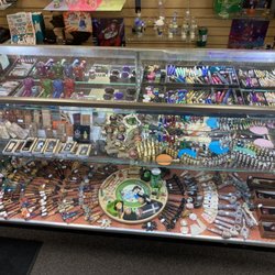 Freaky's Smoke Shop & Tattoo